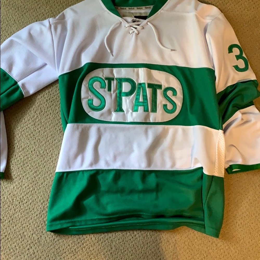 Toronto maples leafs st pats hockey jersey